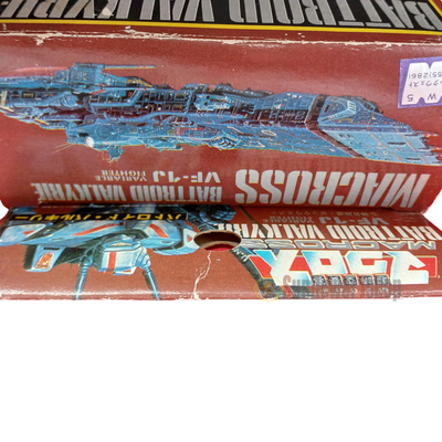Takatoku Macross Battroid Valkyrie VF-1J Variable Fighter Vintage Figure Boxed