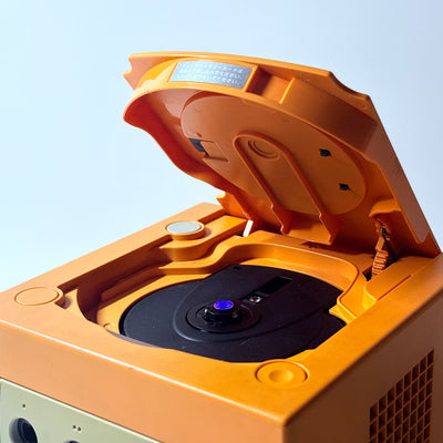 Nintendo GameCube Console Set Orange + Mario Luigi Case + OEM Memory Card Boxed