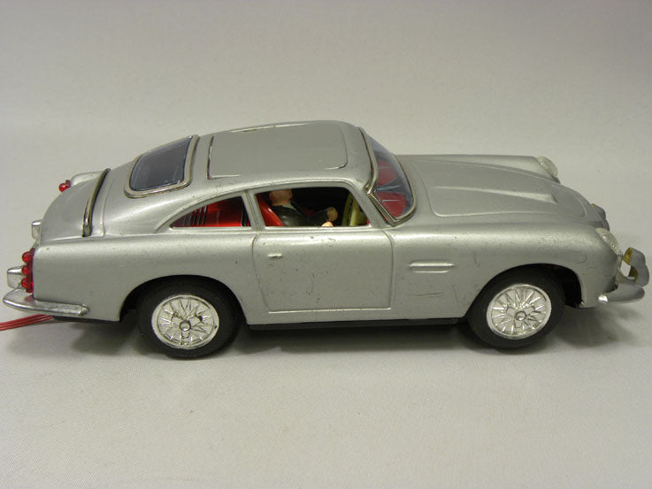 Aston Martin DB5 James Bonds Car