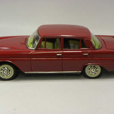 Mercedes Benz 220S